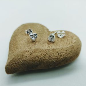 Cubic zirconia heart earrings